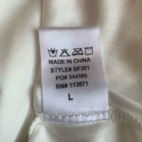 Fashion Nova White Ruffle Cap Sleeve Eyelet Shirt with Tie Women’s Size L - Picture 10 of 14